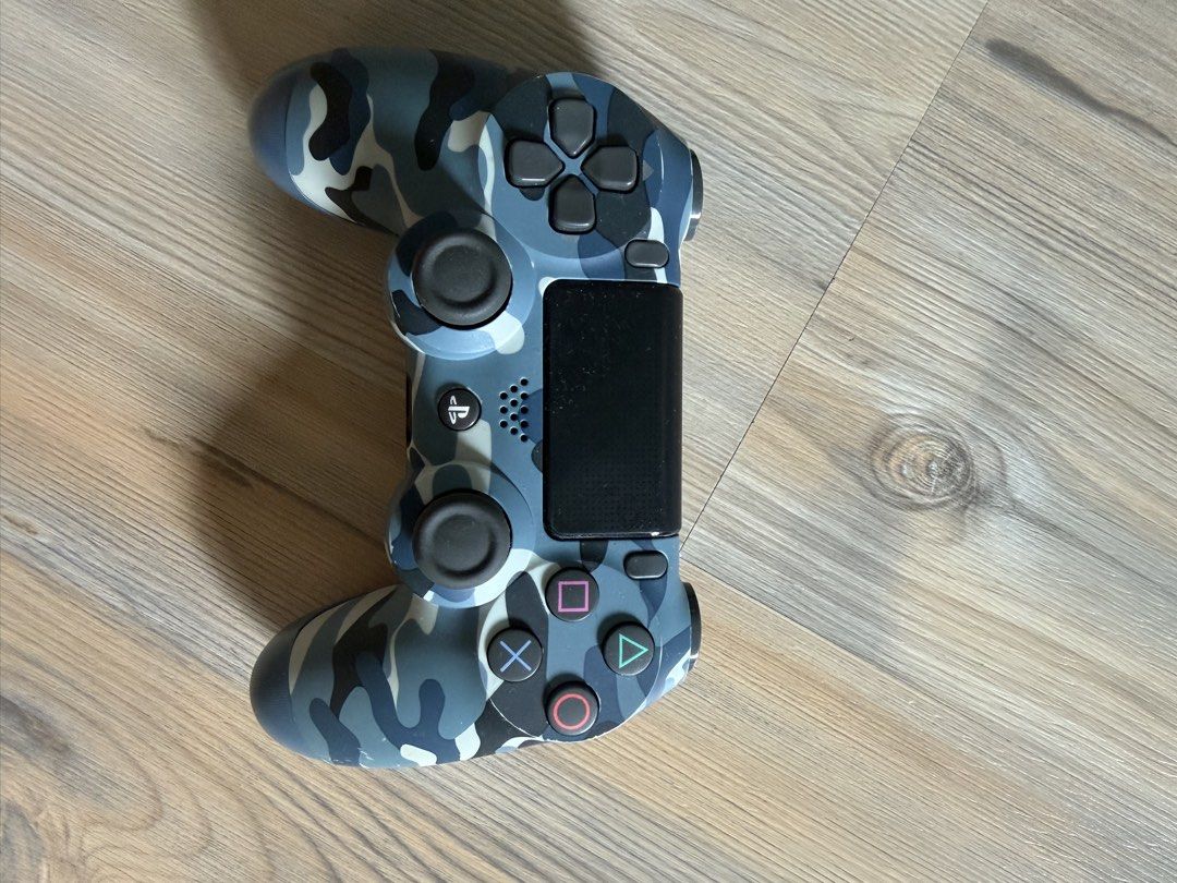 PlayStation 4 (Category: PlayStation) located in Quezon City. Submitted by monicacle (Listing ID 1449340873, Image 2). Description: With Console Original Camera 1 controller Games.