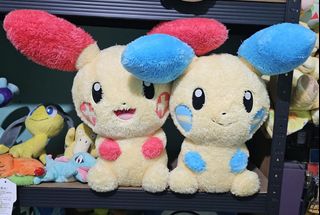 (Category: ) located in . Submitted by pokehub13 (Listing ID 1449518462, Image 1). Description: .