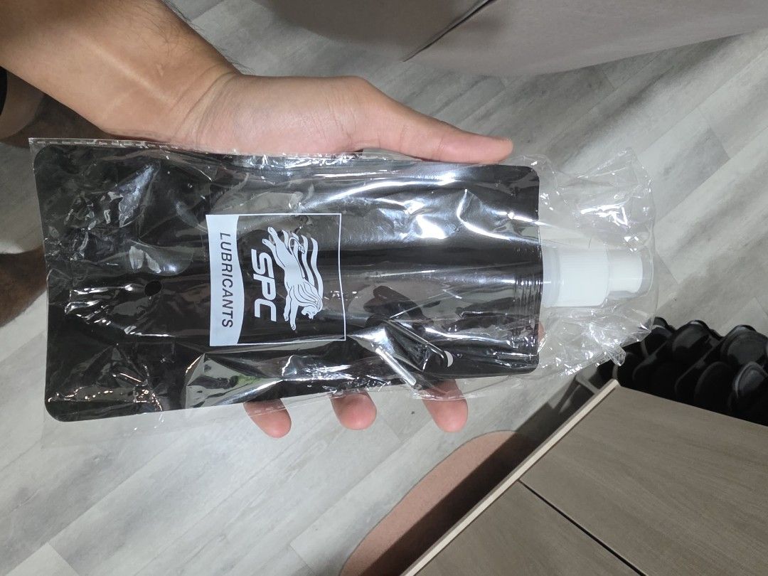 Portable water pouch bottles507916478254295041