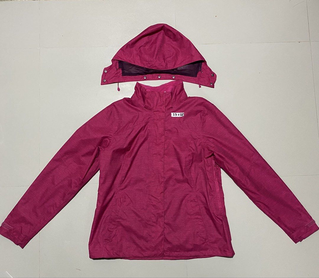 QUECHUA Decathlon Rain Jacket 🔥 (Category: Coats, Jackets and Outerwear) located in Manila. Submitted by thrifting_jake (Listing ID 1449430352, Image 2). Description: QUECHUA Decathlon Rain Jacket 🔥 Size XL on tag (23x28) Removable hood For heavy rain / Waterproof Like new condition No issue 599+sf LDN, Mindanao 📍 Icole Jake Lacuna is not affiliated, associated, or in any way officially connected with the Brand(s) mentioned in this post, or an