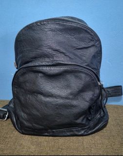 (Kategori: ) berada di . Dikirim oleh azka_bag_shop (ID iklan 1449342865, Gambar 1). Deskripsi: .