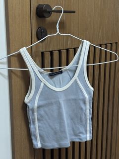 （分類：）位於 。 由 eggthrifts.hk 提交（商品編號 1449487177，圖片 1）。簡介： 。