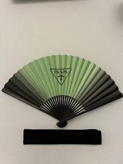 （分類：）位於 。 由 gingercat1234 提交（商品編號 1449453496，圖片 1）。簡介： 。