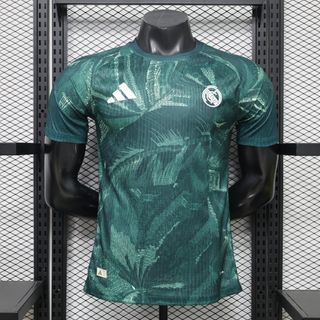 (Category: ) located in . Submitted by calcio_sport_jersey (Listing ID 1449513201, Image 1). Description: .