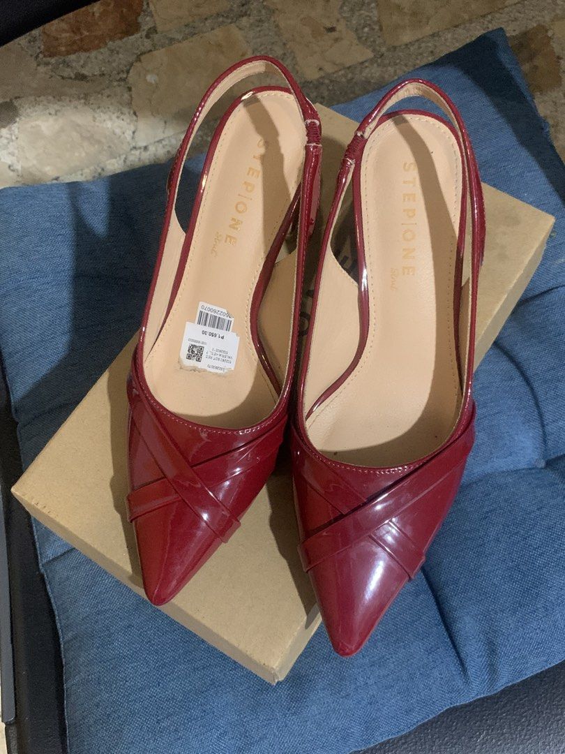 Red Heels/ Sandals (Category: Heels) located in Manila. Submitted by bravecrystal_574710 (Listing ID 1449506339, Image 1). Description: .
