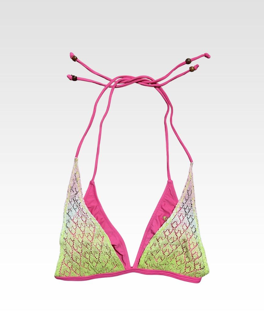 Roxy Pink and Green Bikini Top (Category: Bikinis & Swimsuits) located in Manila. Submitted by silksyrenph (Listing ID 1449409705, Image 1). Description: - xs-semi med - no flaws, 10/10 condition - very cute! it’s giving barbie vibes.