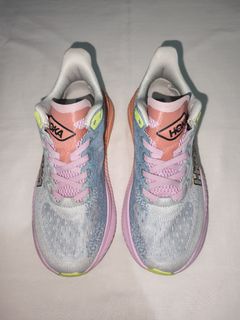 (Category: ) located in . Submitted by shoe_shoppp (Listing ID 1449461119, Image 1). Description: .