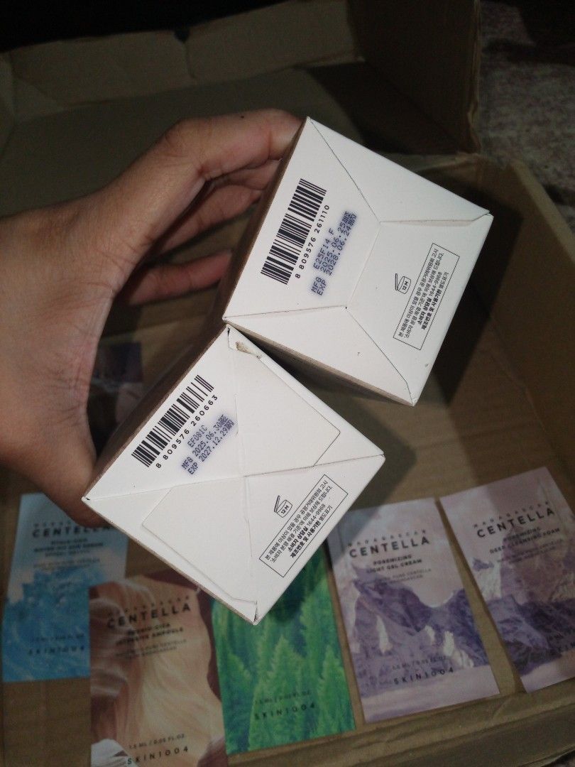 Skin1004 Gold 2 set (Category: Face Care) located in Quezon City. Submitted by lexievenson (Listing ID 1449509058, Image 2). Description: gold ampoule and cleansing oil full size fairview quezon city jnt or lalamove.
