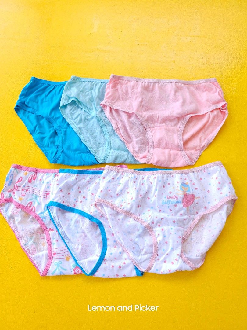 So-En Underwear 6-8 y/o (Category: Babies & Kids Fashion) located in Dasmarinas. Submitted by lemonandpicker (Listing ID 1449361275, Image 2). Description: Brandnew So-en Bikini Collection 6-8 y/o 250 6pcs per box 3pcs box available. take all 600.