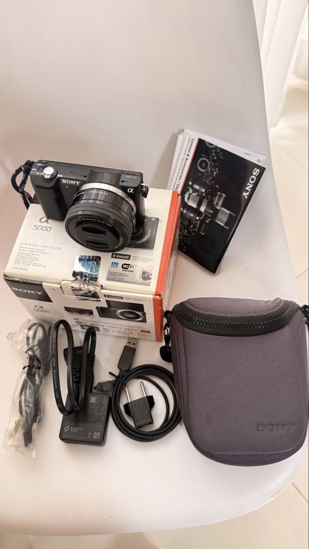 Sony A5000 (Category: Cameras) located in Bulacan. Submitted by mynicetreasure (Listing ID 1449368272, Image 2). Description: With small crack below.
