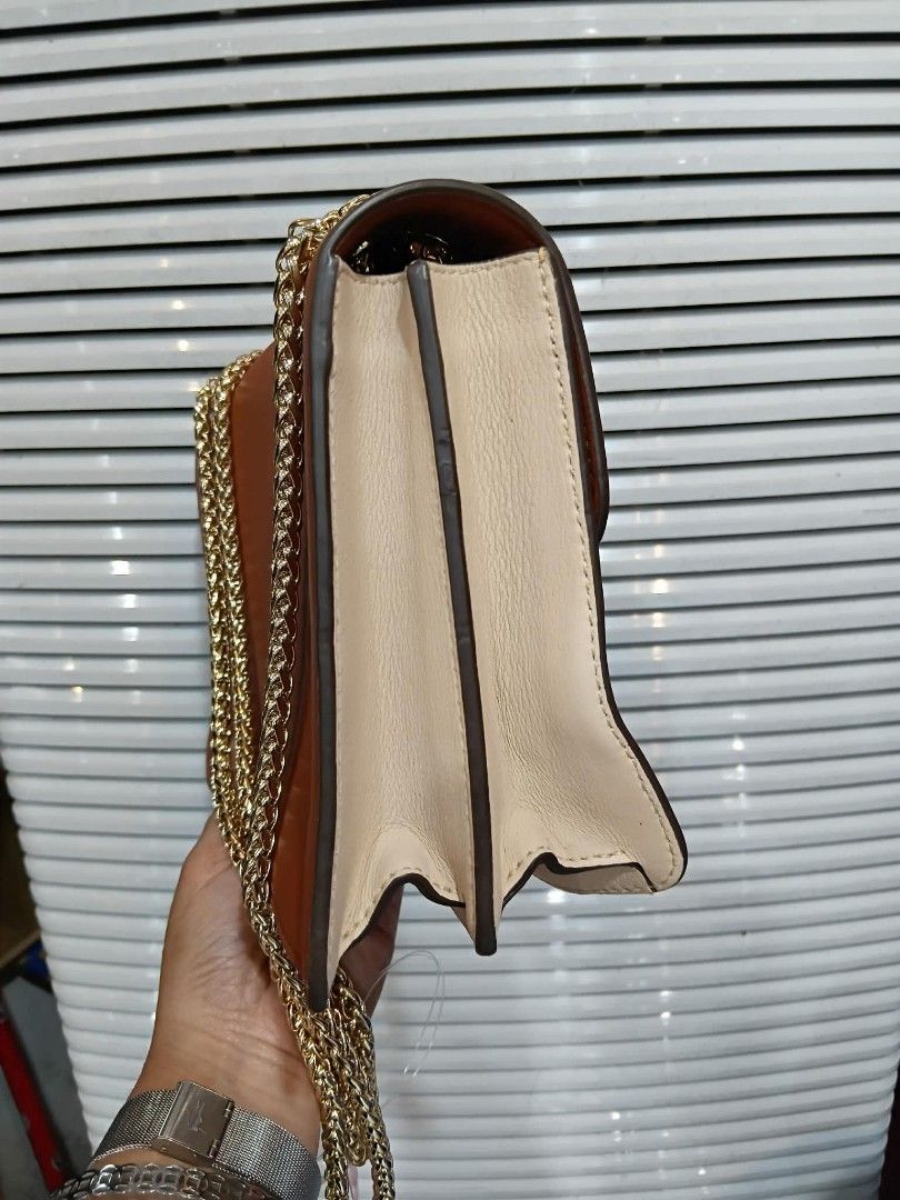 Strathberry LAST PRICE POSTED (Category: Luxury Bags & Wallets) located in Subic. Submitted by 2ndanythingbrandedbymay (Listing ID 1449338727, Image 3). Description: Strathberry Kindly Like & Follow My 2nd Acct Thank you .