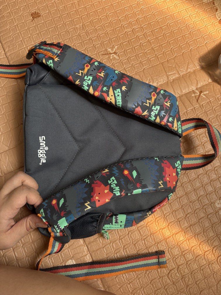 TAS PAUD TK (Kategori: Orang Tua, Bayi & Anak - Lainnya) berada di Tangerang. Dikirim oleh fresher.treasure (ID iklan 1449381029, Gambar 2). Deskripsi: Pemakaian 3 bulan Cocok untuk PAUD atau TK Ada minus dibagian kantong samping yang jaring (cek foto ya) Lainnya aman. warna masih kinclong, ransel masih kokoh, seleting aman. NOT ORI ya.. .
