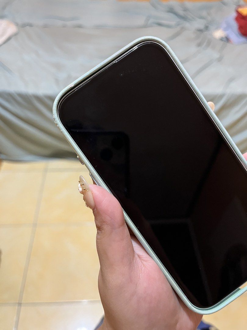 THE HUB CEBU (THC) - PUFFER: BULLET (for iPhone 17?) (Category: Cases & Sleeves) located in Cavite. Submitted by matxhaffe (Listing ID 1449512885, Image 3). Description: - USED ONCE FOR A MINUTE TO CHECK THE FIT, SENT THE WRONG UNIT (probably for the 17) - CHIPS ARE ALREADY THERE WHEN IT ARRIVED (can send proof) selling for ₱750 (bought for 850 + 115 SF) - with box - brand new 💸 MariBank | BDO 🚚 J&T | Lalamove 📍 Tanza, Cavite.