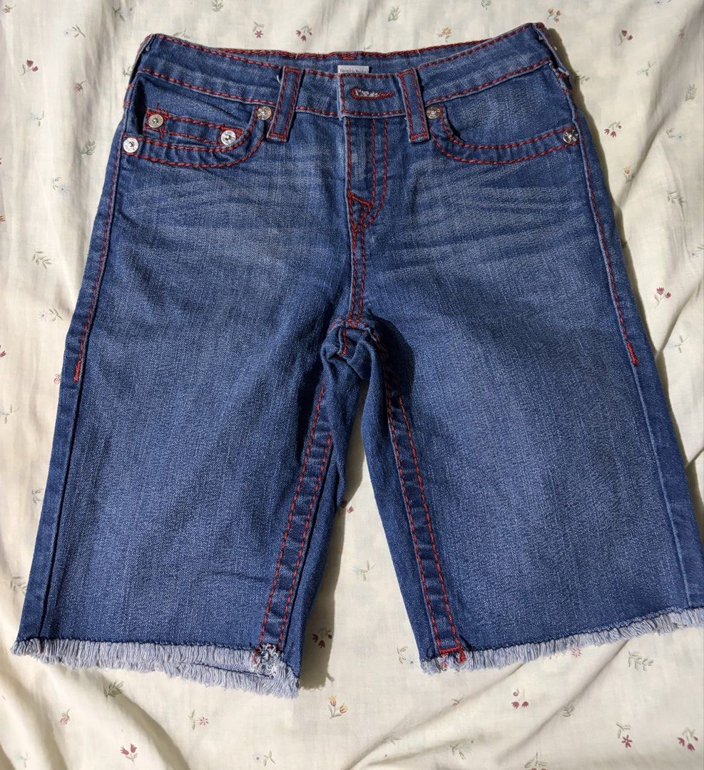 True Religion kids short (Category: Babies & Kids Fashion) located in Makati City. Submitted by cecebeh (Listing ID 1449337480, Image 1). Description: Kids shorts Authentic True Religion Size 8 on tag.