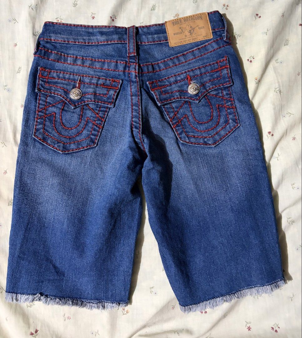 True Religion kids short (Category: Babies & Kids Fashion) located in Makati City. Submitted by cecebeh (Listing ID 1449337480, Image 2). Description: Kids shorts Authentic True Religion Size 8 on tag.