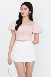 (Category: ) located in . Submitted by wardrobe_crysis (Listing ID 1449462287, Image 1). Description: .