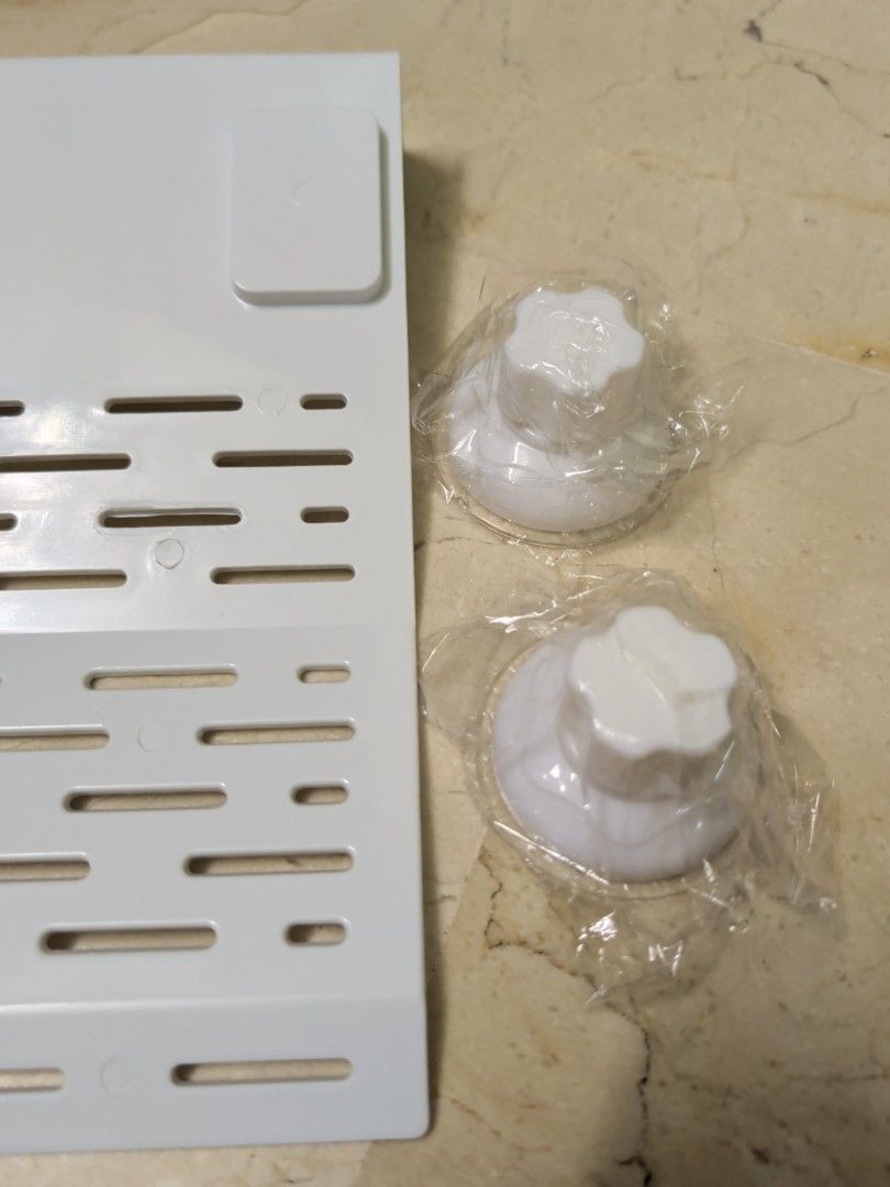 Turtle Basking platform (Category: Homes & Other Pet Accessories) located in Singapore. Submitted by lovelylady2024 (Listing ID 1449458980, Image 2). Description: -Brand New Turtle or Terrapin Basking platform -Size 20cm* 24cm -white color Bought the wrong size $7.