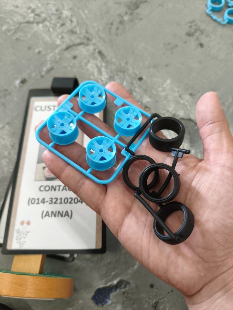 tyre rim besar depan kecil | Kedai Di semenyih | Nama Kedai Coklat Mini Hobby Cafe | (Category: Others) located in Semenyih. Submitted by kakibesarlah (Listing ID 1449516541, Image 3). Description: .