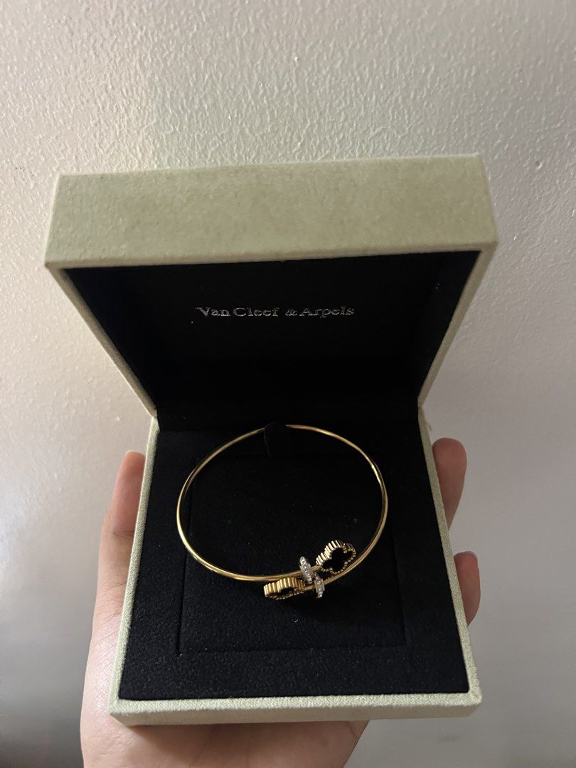 Van Cleef & Arpels Alhambra Bracelet (Category: Bracelets) located in Bulacan. Submitted by cleo_preloved (Listing ID 1449329455, Image 2). Description: - Authentic Van Cleef & Arpels bracelet - Iconic Alhambra motif - Crafted in luxurious yellow gold - Adorned with sparkling diamonds - Comes with its original box - A timeless and elegant addition to any jewelry collection.