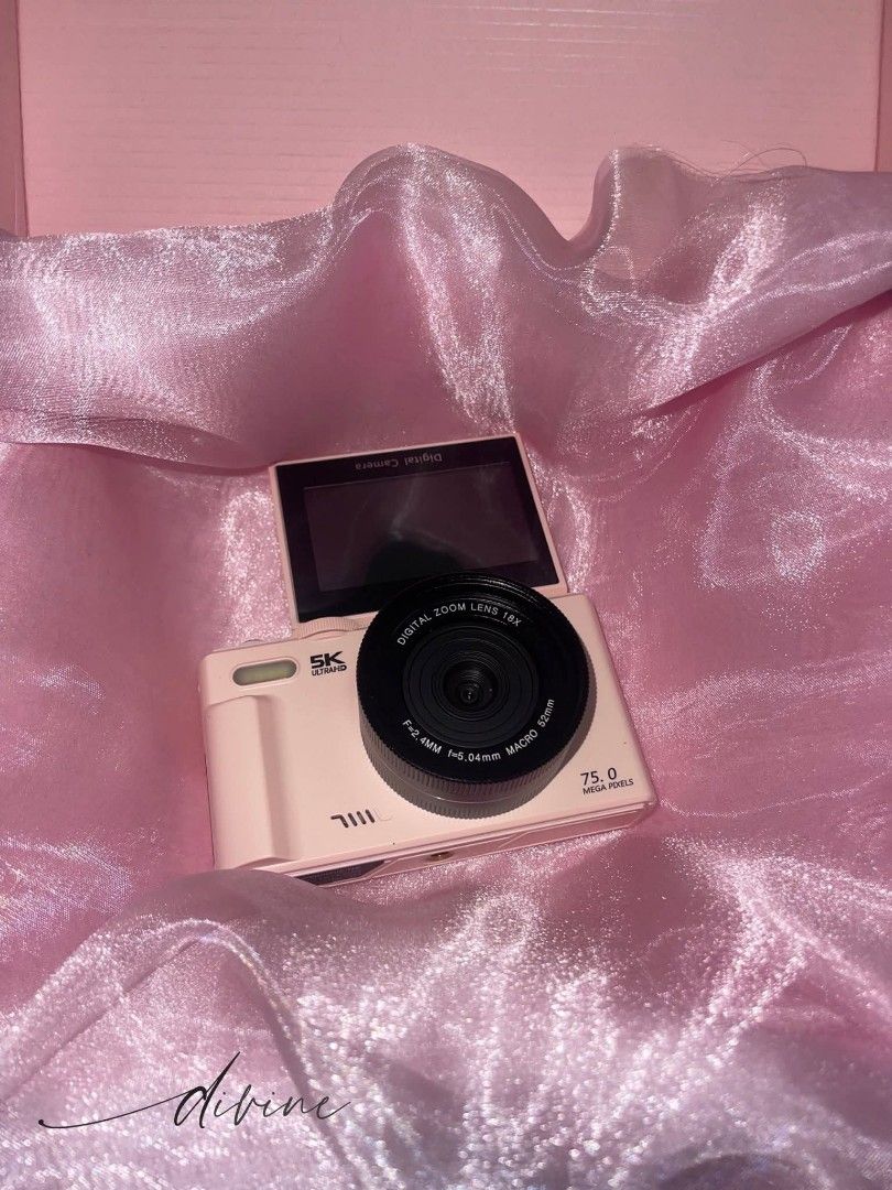 Vetek 9 (Category: Cameras) located in Lucena. Submitted by dbina_ (Listing ID 1449433386, Image 2). Description: ᥫ᭡ 𝐕𝐄𝐓𝐄𝐊 9: 𝐊𝐈𝐓𝐁𝐄𝐄𝐙 𝐊𝐏𝟐 ᥫ᭡ 𝜗𝜚 2,500 𝜗𝜚 -`♡´- 𝑰𝒏𝒇𝒐𝒓𝒎𝒂𝒕𝒊𝒐𝒏 -`♡´- ・❥・ 75 MP ・❥・ 5K, 30FPS ・❥・ 3 inches, 180° flip screen ・❥・ 17x-30x Optical Zoom ・❥・ can transfer pics via WIFI -`♡´- 𝑰𝒏𝒄𝒍𝒖𝒔𝒊𝒐𝒏𝒔 -`♡´- ・❥・battery ・❥・charger ・❥・strap ・❥・32GB SD card ・❥・Cleaning cloth ・❥・box with manual ・❥・Stickers For