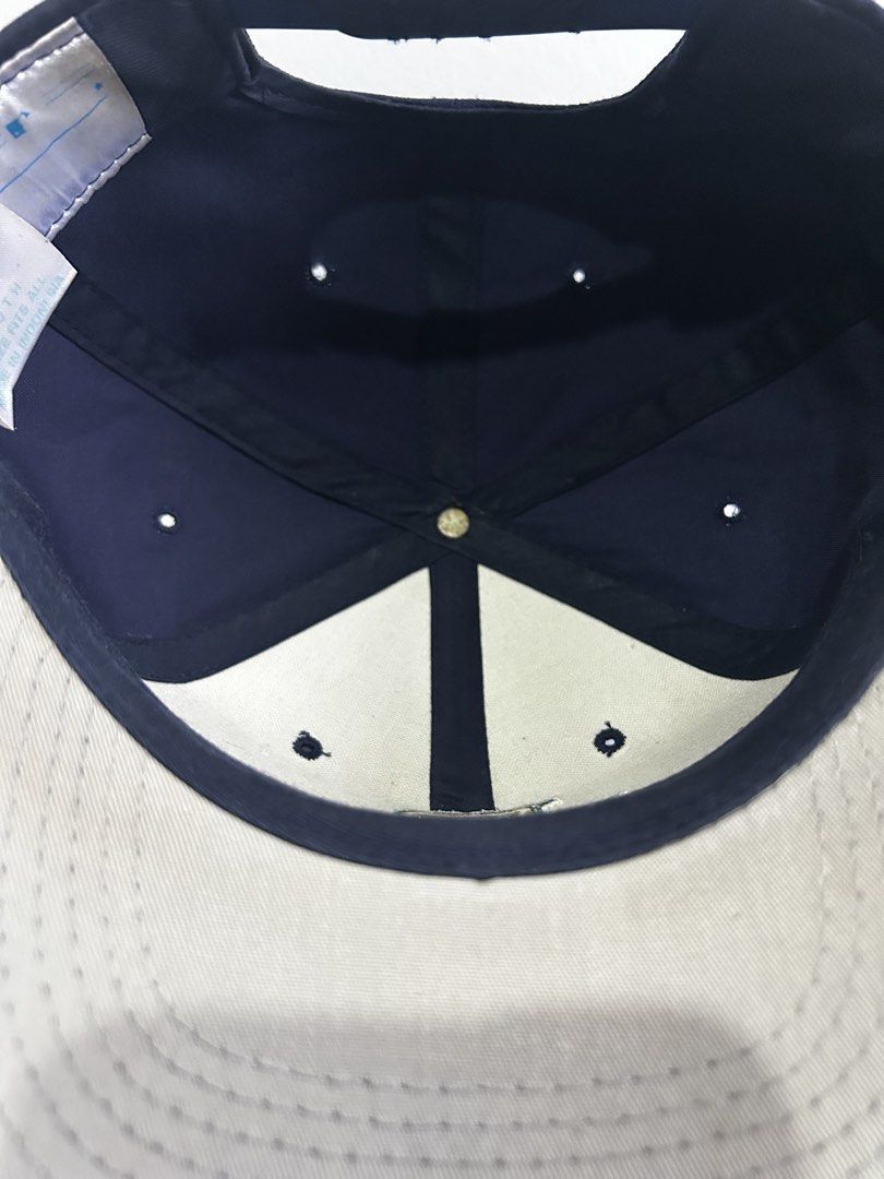 Vintage BM (Category: Caps & Hats) located in Manila. Submitted by fierce_capgame (Listing ID 1449433972, Image 3). Description: .