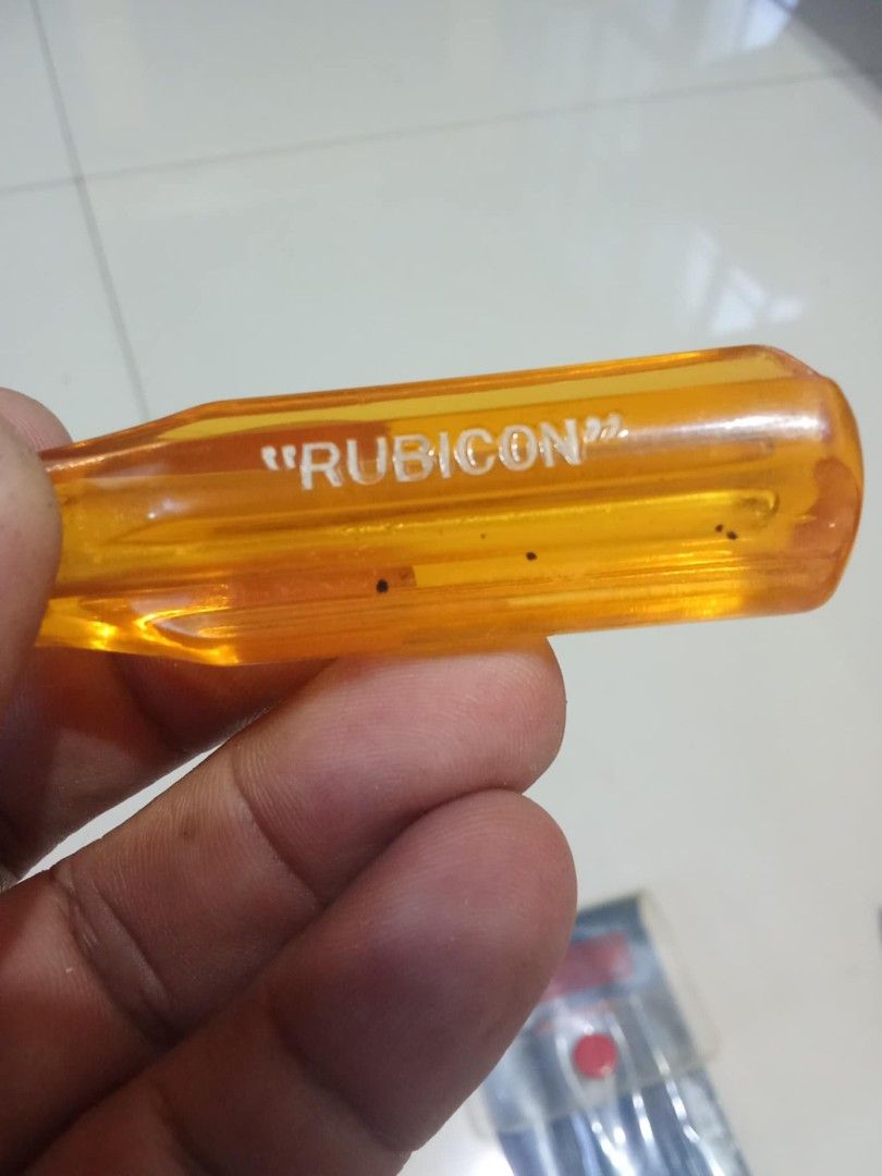 Vintage Rubicon screw driver set almost Brand New condition Php750. (Category: Construction Tools & Equipment) located in Taytay. Submitted by abeatrice77985 (Listing ID 1449383571, Image 3). Description: Vintage Rubicon screw driver set almost Brand New condition Php750..