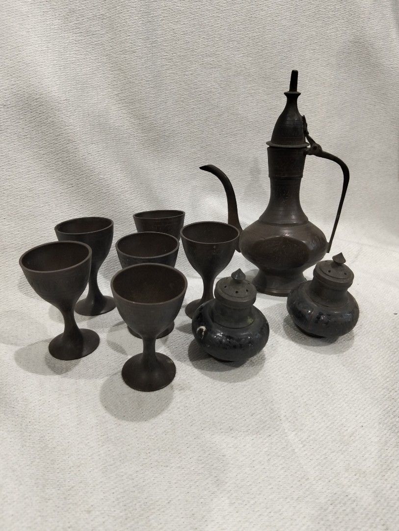 Vintage tanso (9pcs) (Category: Vintage Collectibles) located in Malabon City. Submitted by tey-salao-8 (Listing ID 1449408367, Image 1). Description: 9 PC's tanso display,1500 pesos for 9pcs... free delivery COD on selected areas po,please pm me for more details 😉🙏☝️.