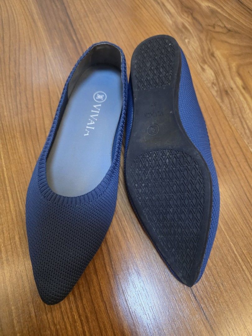VIVAIA Denim Blue Pointed Toe Knit Flats (Category: Flats & Sandals) located in Iligan City. Submitted by ilovechocolatecakes (Listing ID 1449461577, Image 3). Description: - Denim blue VIVAIA flats - Chic pointed toe knit design - Features removable insoles for added comfort - Effortless slip-on style - Ideal for everyday wear.