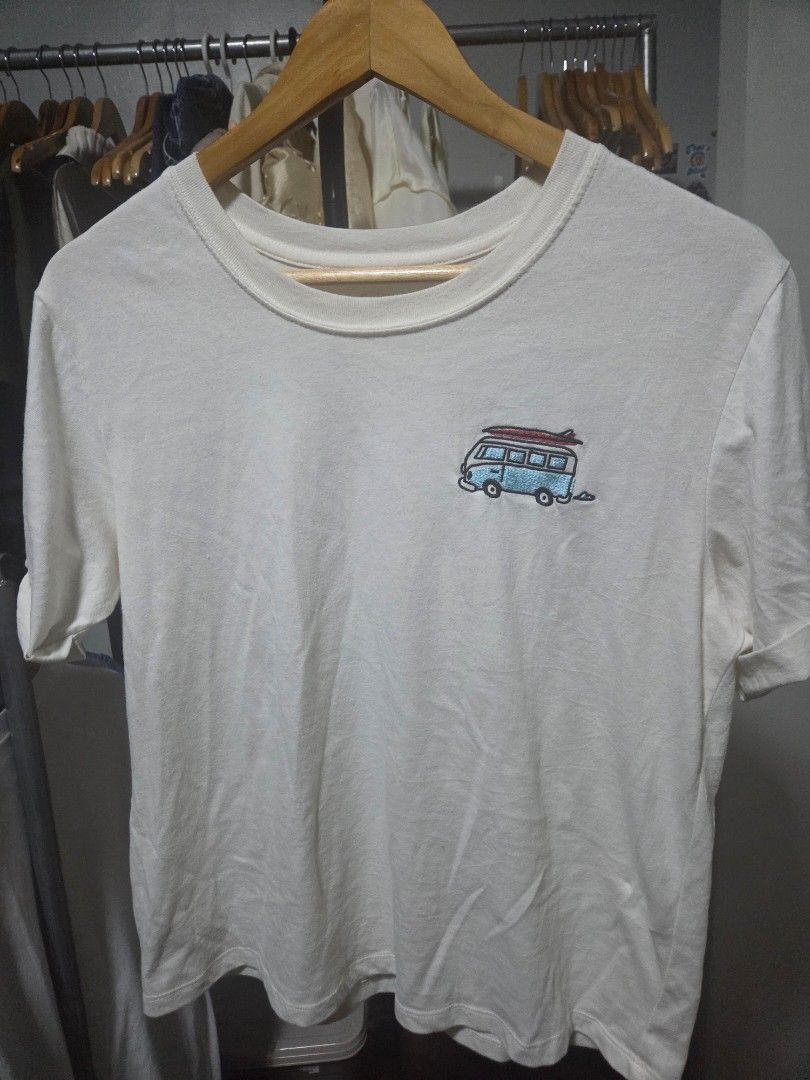 Volkswagen shirt (Category: Shirts) located in Pasay City. Submitted by virbac.vintage (Listing ID 1449475358, Image 2). Description: volkswagen shirt dimension : 20w x 23L embroided kombi front.