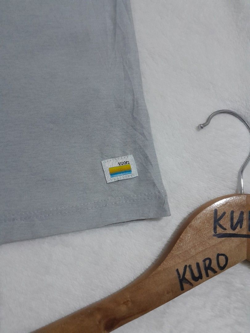 Vuori Men's Polo Shirt (Category: Tshirts & Polo Shirts ) located in Lucena. Submitted by kuronueve0909 (Listing ID 1449468060, Image 2). Description: Vuori polo shirt Size: large Width: 22.5 Length: 29 Color: gray Price: ₱1,250 No issue ✅️ Ready to wear ✅️ Dm 📩 .
