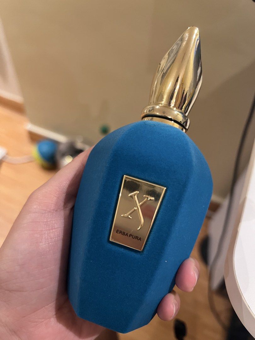 Xerjoff Erba Pura Eau de Parfum (Category: Fragrance & Deodorants) located in Makati City. Submitted by topfrags (Listing ID 1449455390, Image 2). Description: Scent Notes: Mediterranean citrus (orange, lemon, bergamot), warm amber, white musk, and a heavy dose of sweet, exotic fruits. Ideal Usage Occasion: High-energy nightlife or making a statement. Because it is incredibly loud, sweet, and long-lasting, it shines brightest at evening parties, 