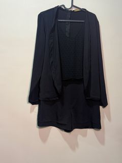 (Category: ) located in . Submitted by fashionifywardrobe8899 (Listing ID 1449445099, Image 1). Description: .