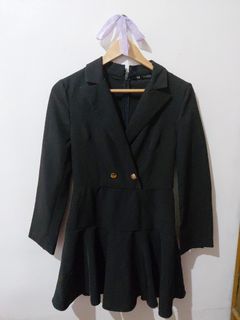 (Category: ) located in . Submitted by wornwardrobe (Listing ID 1449391658, Image 1). Description: .