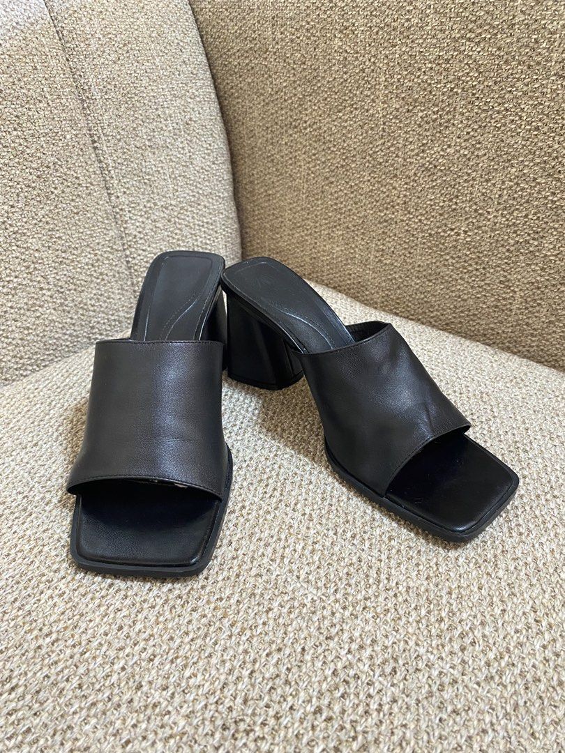 ZARA Black Square Toe Block Heel Mules Sandals (Category: Heels) located in Pagadian. Submitted by everbeauxsacs (Listing ID 1449358768, Image 1). Description: - Brand: ZARA - Style: Black Mules -Size: 6/23cm can fit 7/24cm slim feet - Design: Square toe, block heel - Closure: Easy slip-on -Minimal issue shown on the last pic!.