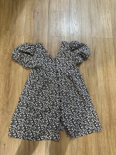 (Category: ) located in . Submitted by petiteclothes_2000 (Listing ID 1449404793, Image 1). Description: .