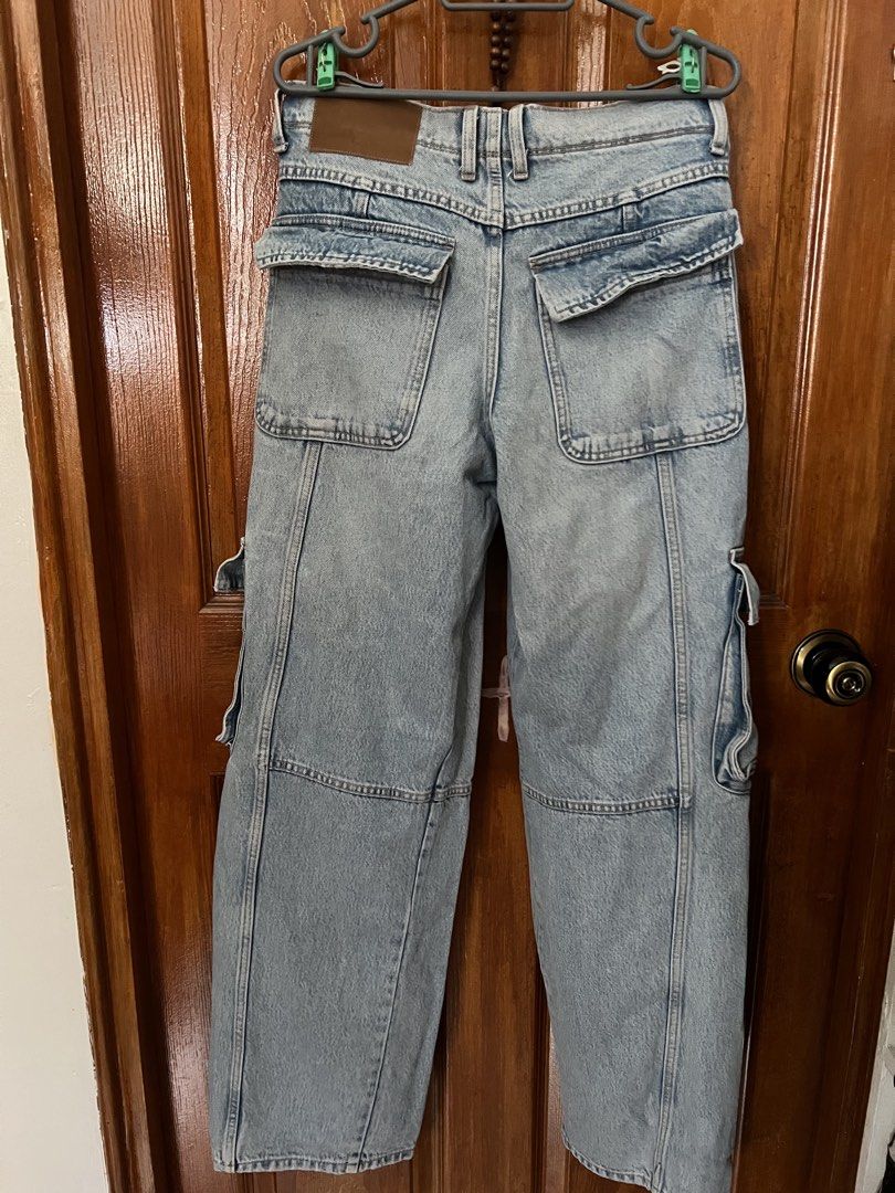 ZARA Light Wash Denim Cargo Jeans (Category: Jeans) located in Manila. Submitted by aicalicious (Listing ID 1449440159, Image 2). Description: Zara pants I’ve wear it four times Rsf: too big to me Measurements are all in inches A. Waist 36 B. Hip width: 39.5 C. Thigh width: 42.5 D. Bottom width: 19 E. Front rise: 7 F. Length (side seam): 41 Can do meet up or Lalamove .