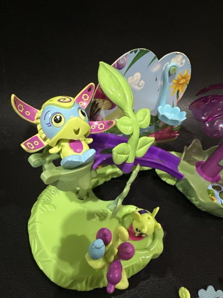 Zoobles Playset (Category: Kids Toys) located in Manila. Submitted by krystalchewey_ (Listing ID 1449485810, Image 2). Description: USED Actual Photo Posted 500php Zoobles .