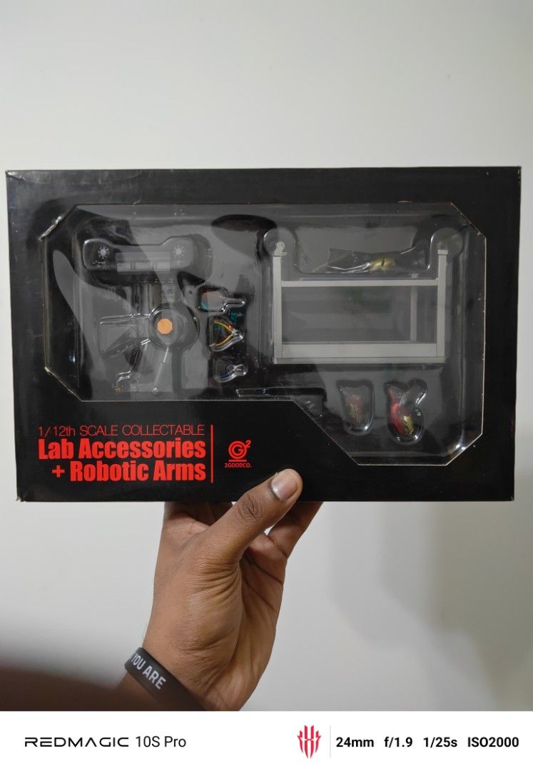 1/12 Scale Collectible Lab Accessories & Suit-Up Gantry (Category: Toys & Games) located in Petaling Jaya. Submitted by godlikejosh (Listing ID 1449676742, Image 1). Description: - Two 1/12 scale collectible sets from 2goodtoyscompany. - Set 1: Lab Accessories + Robotic Arms. - Set 2: Suit-Up Gantry Ver 2.0. - Ideal for creating dioramas or for display purposes. - Both items are in their original packaging..
