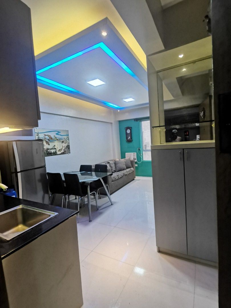 1bedroom near MAKATI (Category: Apartments & Condos) located in Manila. Submitted by irishm. (Listing ID 1449565943, Image 1). Description: 1 bedroom fullyfurnish 17k inclusive of association dues, good location few minutes to makati area. 1 ride to Guadalupe, Makati Ave, Taft, Mandaluyong and Manila area. 👮‍♀🕵24/7 security (safe & secured) 🏖-Swimming pool 🏊‍♀-Kiddie pool 🏋🏾‍♀🏋🏿- gym ⛹🏼‍♂- basketball court 🚵-Open space, 9 clustered low 