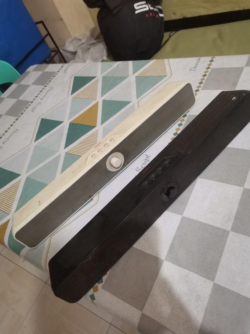 2 miniso speakers. Read desc. (Category: Soundbars, Speakers & Amplifiers) located in Caloocan City. Submitted by glennsiongco (Listing ID 1449633707, Image 1). Description: Mabilis malowbat,, bawas kalat lang kau na magpagawa 750 dalawa na.