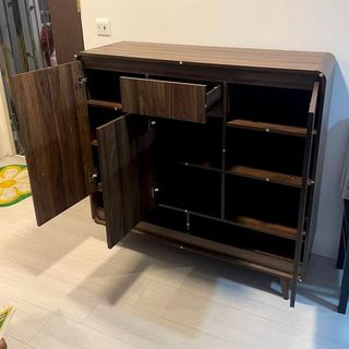 (Category: ) located in . Submitted by furnishstudio (Listing ID 1449557379, Image 1). Description: .