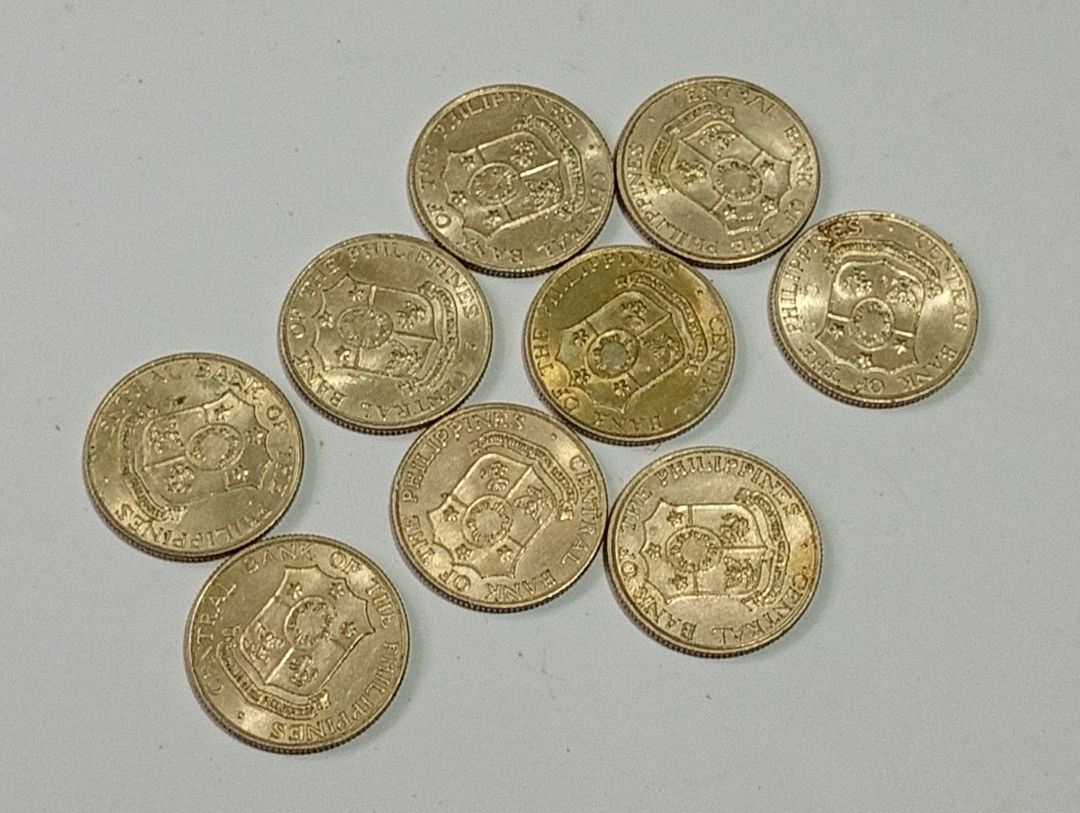 9pcs 25 Centavos English Series (Category: Currency) located in Lipa City. Submitted by mark_collections (Listing ID 1449585287, Image 2). Description: 9pcs 25 Centavos English Series Mode of Payment: Gcash.