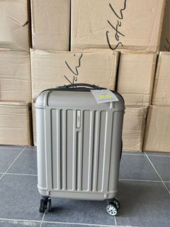 （分類：）位於 。 由 yyw312123 提交（商品編號 1449643877，圖片 1）。簡介： 。