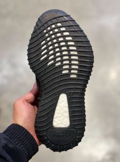 (Category: ) located in . Submitted by newbalancestoresg (Listing ID 1449691674, Image 1). Description: .