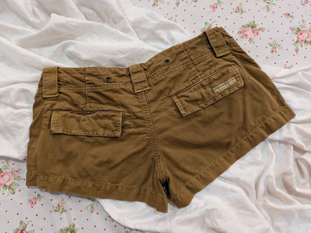 American Eagle Outfitters Low-Rise Micro Shorts (Category: Shorts) located in Polomolok. Submitted by sheenx.club (Listing ID 1449654316, Image 2). Description: —color may slightly vary due to lighting.