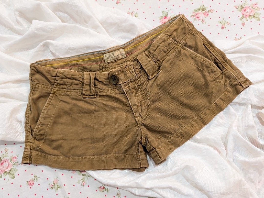 American Eagle Outfitters Low-Rise Micro Shorts (Category: Shorts) located in Polomolok. Submitted by sheenx.club (Listing ID 1449654316, Image 1). Description: —color may slightly vary due to lighting.