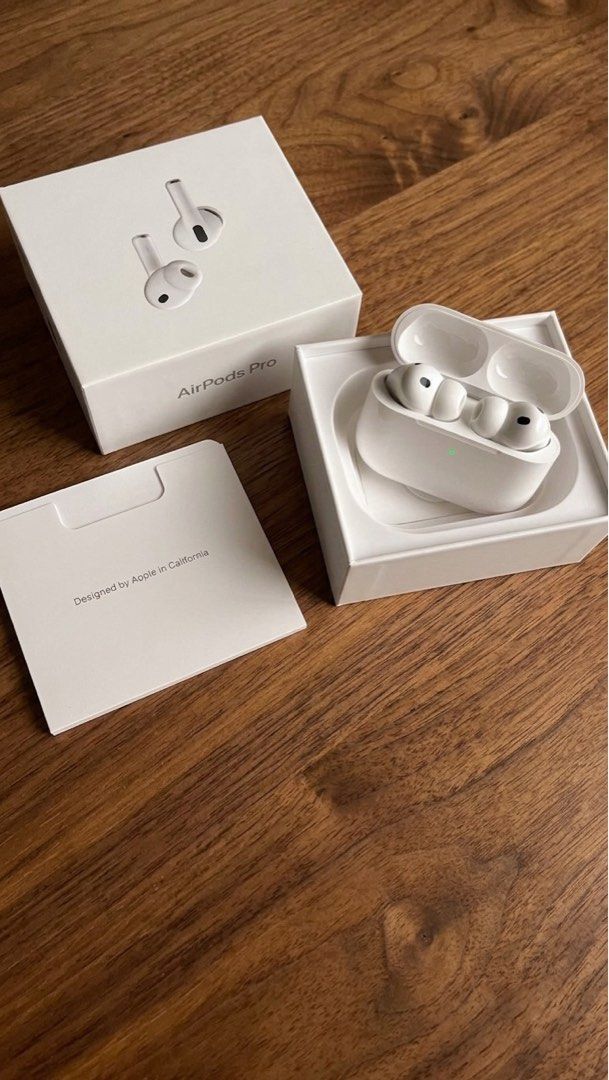 Apple AirPods Pro 3 (Category: Earphones) located in Makati City. Submitted by i_declutter.mnl (Listing ID 1449650843, Image 1). Description: - Apple AirPods Pro 3 - Color: White - Includes original box and packaging - Purchased from Beyond the Box - Delivery date: 12 July - Selling price: P14,990.