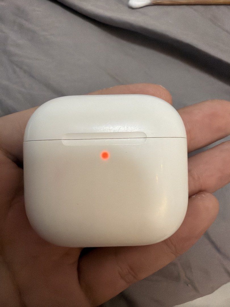 Apple AirPods 4514632780119418881