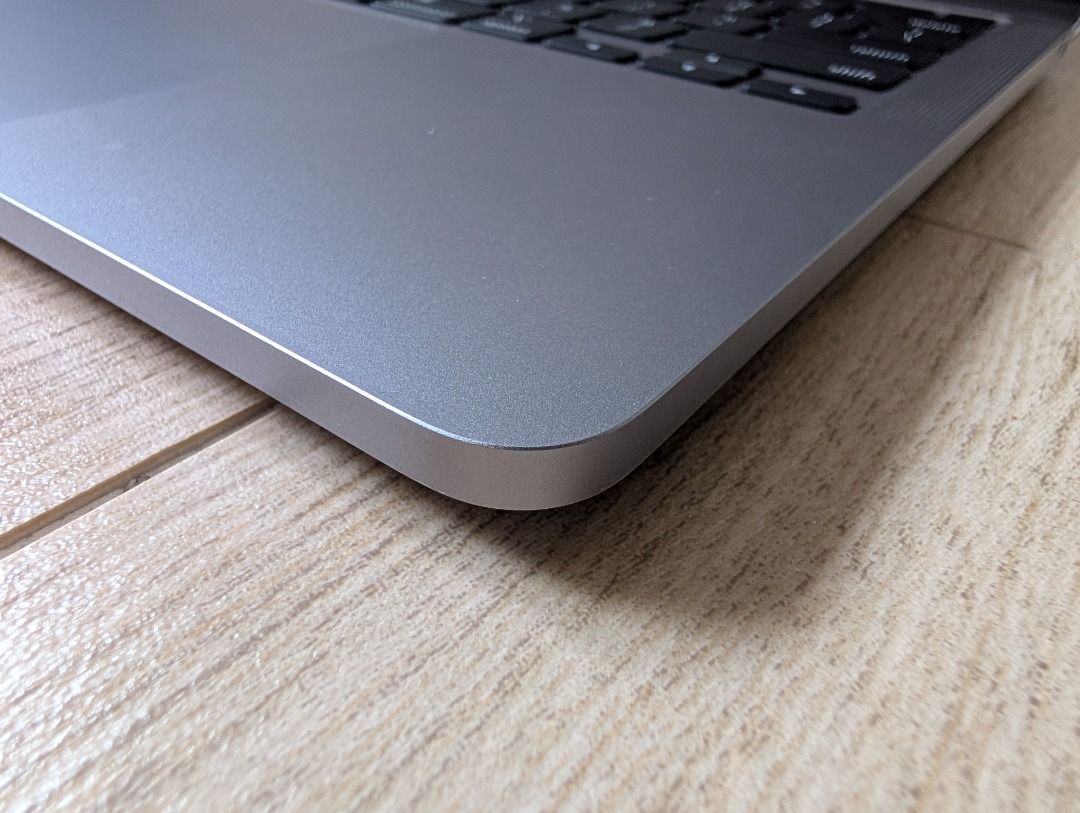 Apple MacBook Pro 13-inch M1509852935909560326
