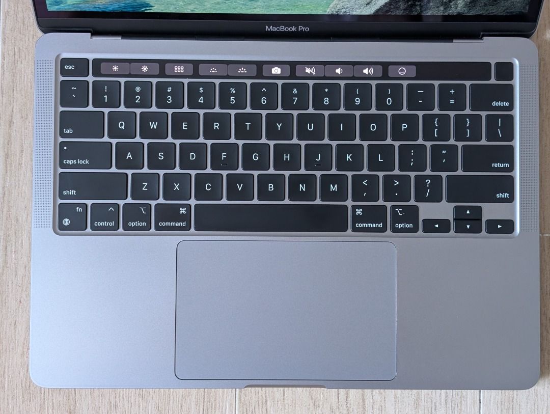 Apple MacBook Pro 13-inch M1509852935909560323